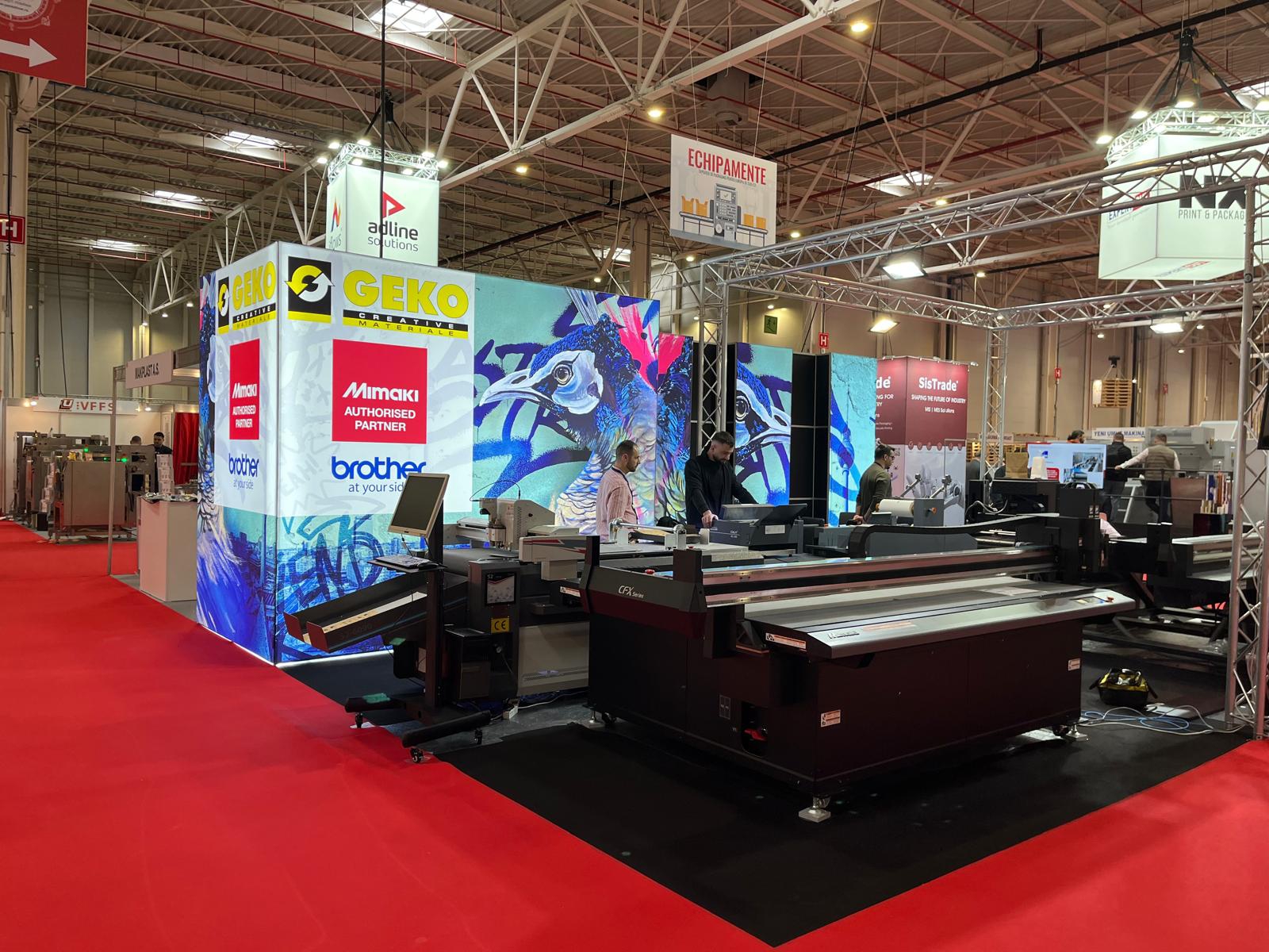 stand expozitional personalizat PackShow